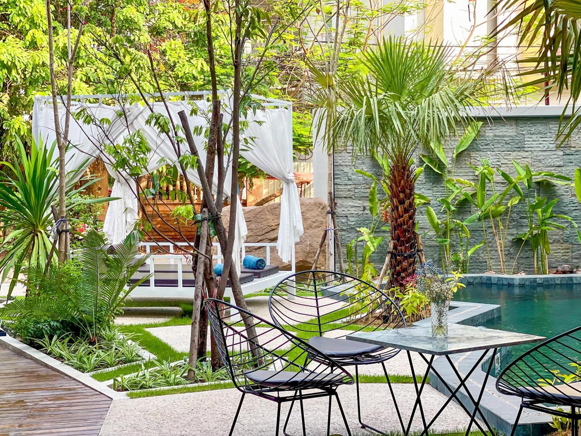 Hotel The Luxury Siem Reap Exterior foto